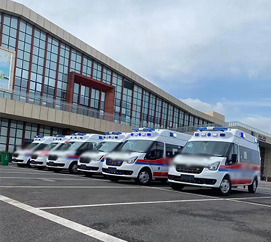 玉树服务车队展示